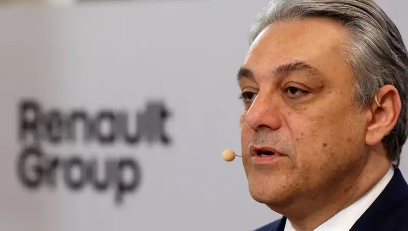 Renault'da Üst Düzey İstifa: Geleceği Şekillendirecek Değişim Mi Geliyor?