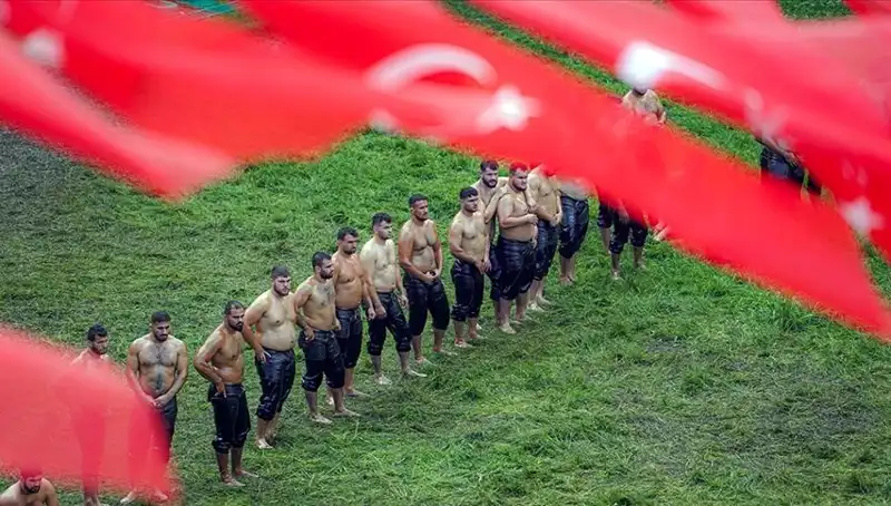 664. Tarihi Kırkpınar Yağlı Güreşleri'nde Rekor Katılım: 40 Başpehlivan, 826 Sporcu