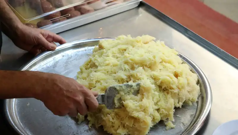 Kentin Tescilli Lezzeti: 35 Yıldır Aynı Tazelikte Geleneği Sürdürüyor
