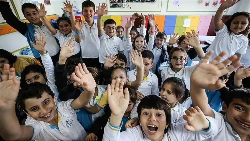 9 Günlük Tatilin Ardından Okul Zili Yeniden Çalıyor: Öğrenciler Hazır mı?