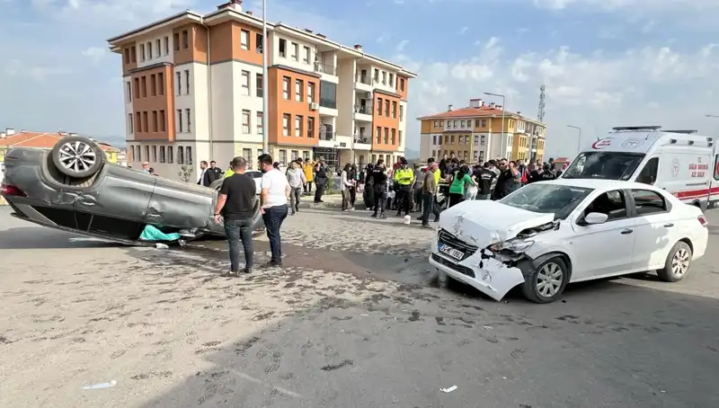 Nurdağı’nda Meydana Gelen Kaza: 9 Yaralı Var, 6'sı Çocuk!