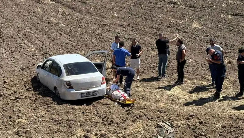 Osmaniye'de Düşen Otomobilde İki Yaralı: Kazanın Üstündeki Sorular