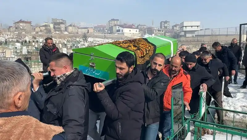 Elektrik Akımına Kapılan Genç Kızın Hüzünlü Veda Töreni