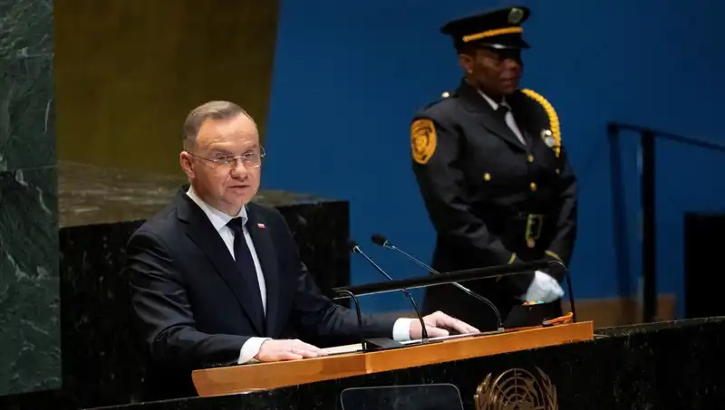 Polonya Cumhurbaşkanı Duda'dan Çarpıcı Açıklama: "ABD Nükleer Silahlarını Yerleştirsin!"
