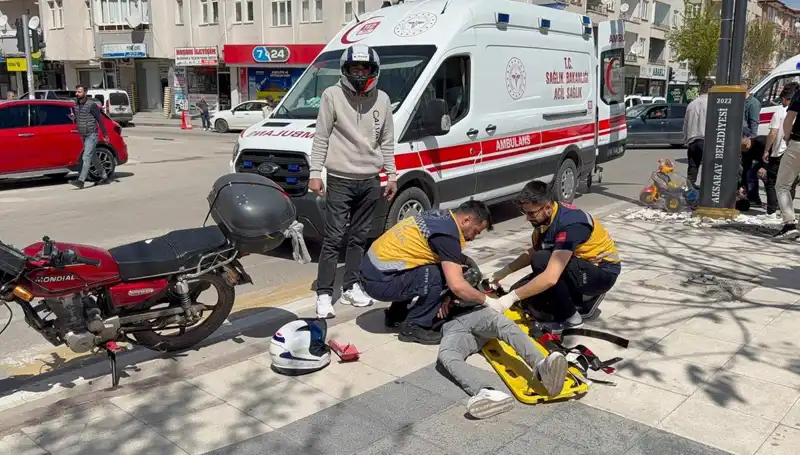Aksaray'da Motosiklet Kazası: İki Kişi Yaralandı ve Olayın Detayları