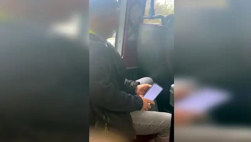 Minibüste Genç Kızı Taciz Eden Şüpheli, Polisi Şaşırttı!