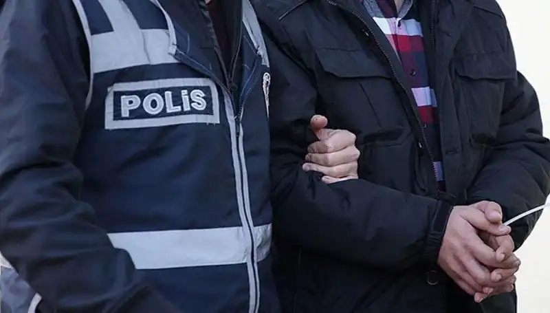 Uyuşturucu Ticareti Yaparken Yakalanan 20 Kişi Tutuklandı!
