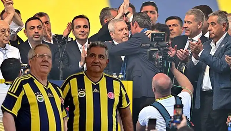 Mahmut Uslu'dan Ali Koç'a Etkileyici İstifa Çağrısı ve Yeni Adaylık Açıklaması