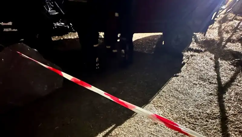 İzmir'de Şok Olay: Yem Karma Makinesinde Hayatını Kaybeden Kişi