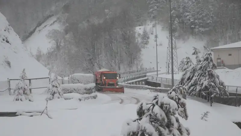 Bolu Dağı’nda Kışın İlk Karı Yağdı: Doğa Yeniden Canlanıyor