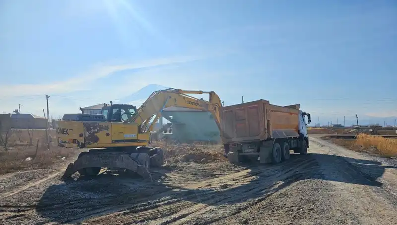 Iğdır'da Riskli Yapılar Ortadan Kaldırıldı: 179 Metruk Bina Yıkıldı