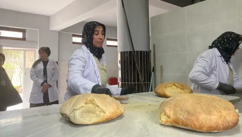600 Yıllık Ata Ekmek Geleneği Modern Yöntemlerle Yeniden Canlanıyor
