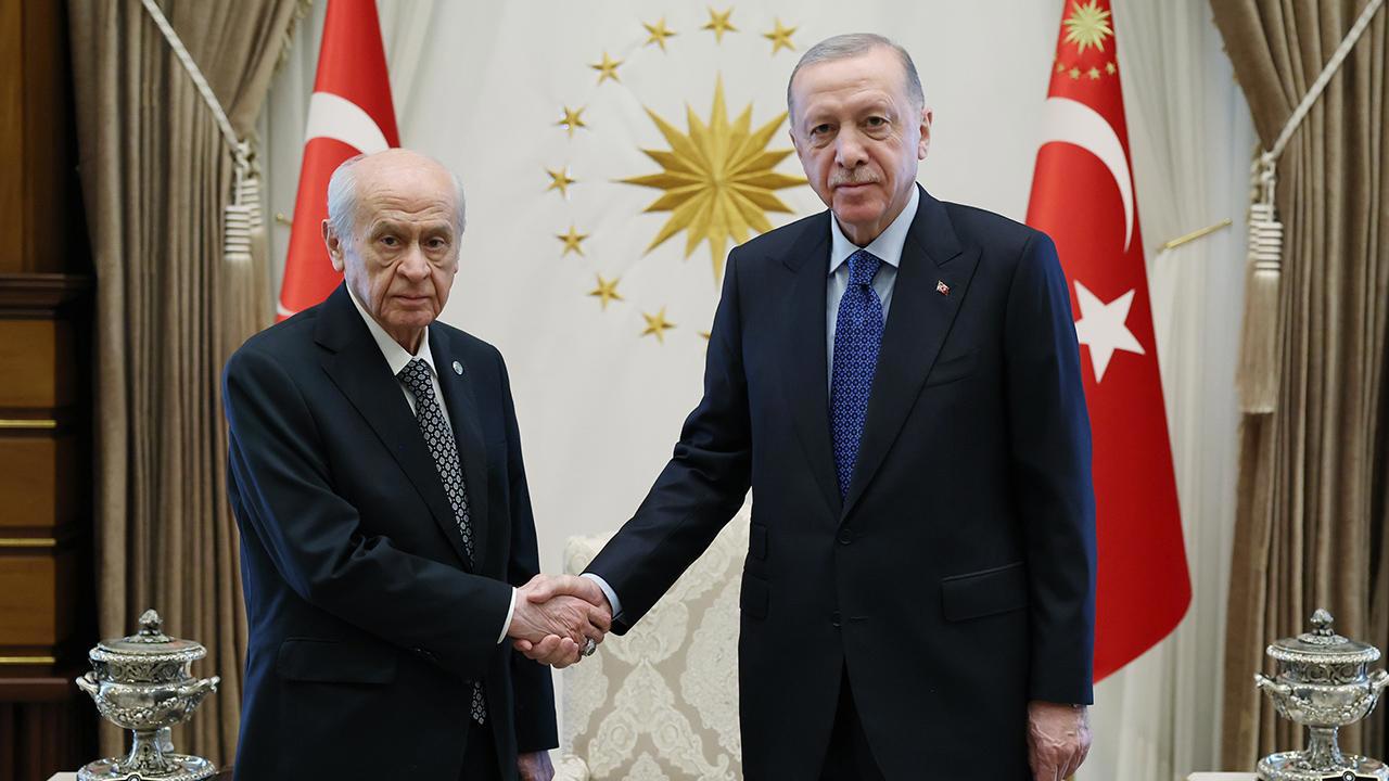 Erdoğan, Bahçeli ile Görüşecek