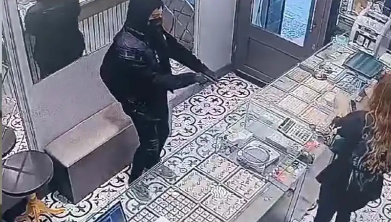 Soygun Girişimi Korkunç Bir Şekilde Fiyaskoya Dönüştü!