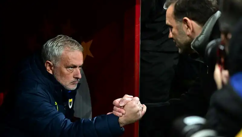 Derbiye Geri Sayım: Mourinho ve Buruk, 3. Kez Kıyasıya Rekabete Girecek