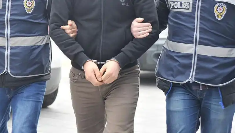 Samsun'da Uyuşturucu Operasyonu: Sokaklarda Narkotik Çetelerinin Kafası Kriminal Suçlarla Gündeme Geldi