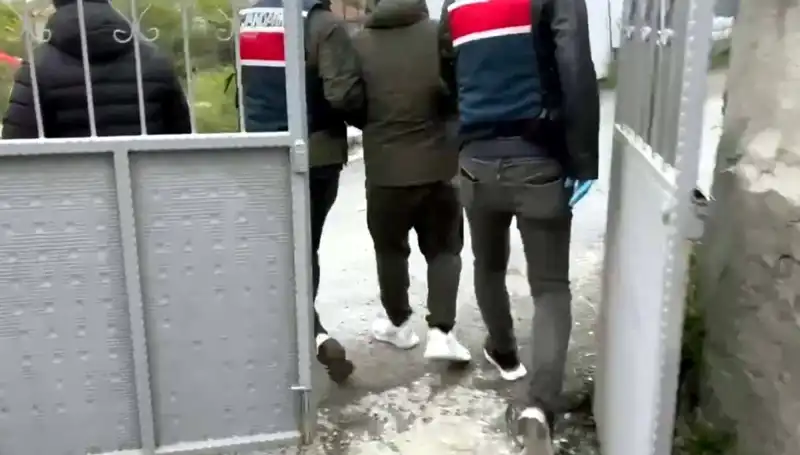 Türkiye’de 1.2 Milyar Liralık Dolandırıcılık Operasyonu: 139 Şüpheli Yakalandı