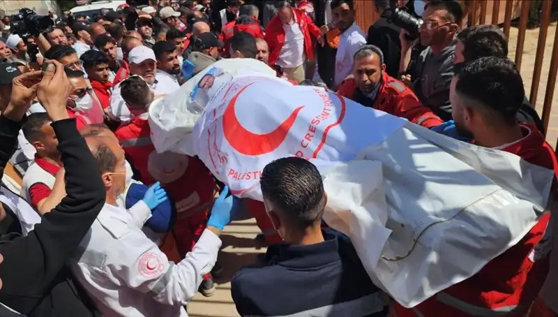 Gazze Katliamının Şok Etkisi: Sağlıkçılar Üzerine Yapılan Otopsi Raporuna Göre Başından Vurulmuş!