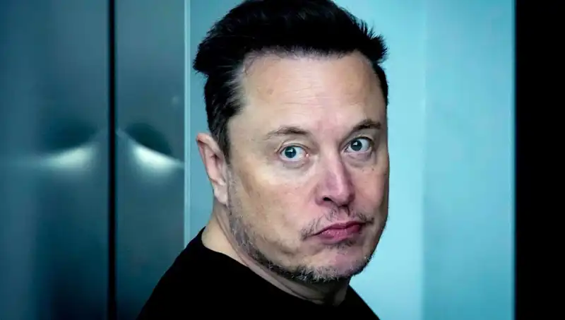 Elon Musk’ın En Büyük Korkusu Gerçek Oluyor: Özgürlüğü Tehdit Eden Teknoloji