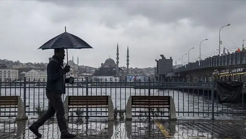 İstanbul'da Bahar Havası Yerini Kışa Bırakıyor: Yağmur ve Kar Geliyor!
