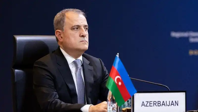 Azerbaycan ve Ermenistan, Barış İçin Tarihi Anlaşmaya İmza Attı