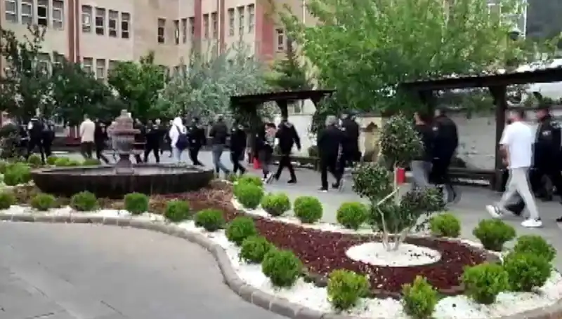 200 Milyon Liralık Vurgun Operasyonu: 16 Kişi Gözaltında!