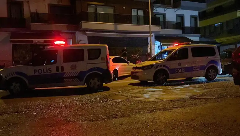 Kocaeli'de Gençler Arasındaki Bıçaklı Kavga, 2 Genç Yaralanarak Hastaneye Kaldırıldı!