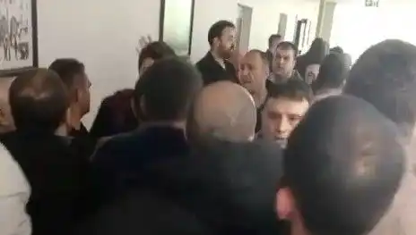 Karamürsel Belediyesi'nde İhale Kavgası: Rekabet Kızıştı!