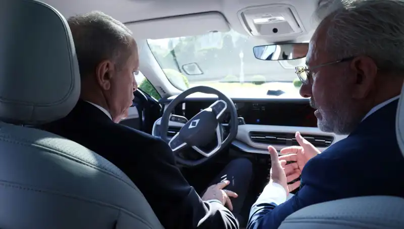 Cumhurbaşkanı Erdoğan, Togg'un Yeni Modelini Test Etti: İlk İzlenimler Nasıl?