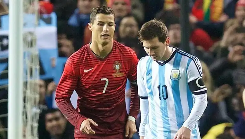 Cristiano Ronaldo, Messi'ye Fark Atarak Yine Gündemde!