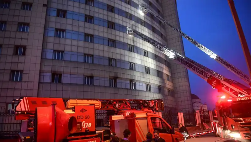 Yüksek Katlı Binalarda Yaşayanlar İçin Hayati Uyarı: İtfaiyecilerden Tehlike İlhakı