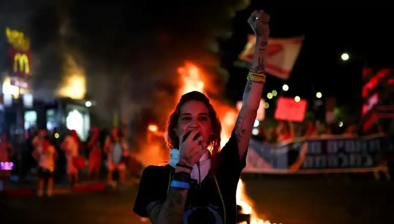 İsrail'de Binlerce Kişi Sokaklara Döküldü: Gazze Savaşına Son Verilsin!