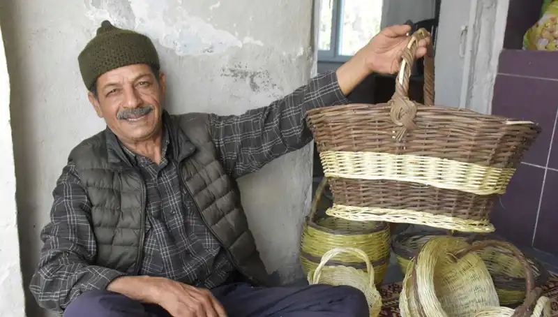 Dede Yadigarı Sanatı Sürdüren Usta: 60 Yıldır Geleneksel Mesleği Yaşatıyor
