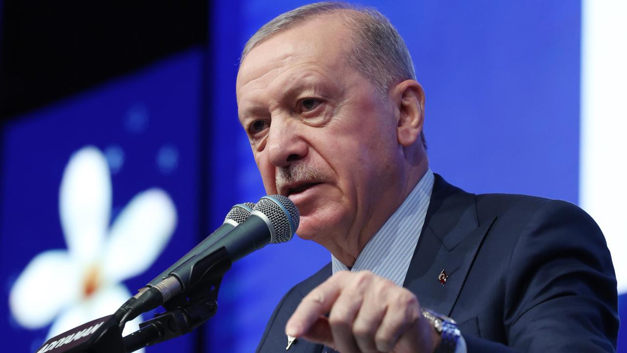 Cumhurbaşkanı Erdoğan: Depremzedelere Yardım Devam Edecek