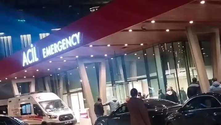 Dışarıda Telefonla Konuşurken Silahlı Saldırı: Genç Adam Hayatını Kaybetti