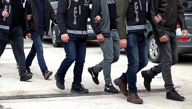 Ankara ve Antalya'da Fuhuş, Tehdit ve Gasp Operasyonu: 20 Şüpheli Yakalandı
