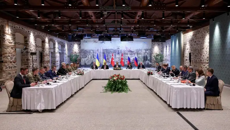 Putin ile Batı Liderleri Arasında Gerilim: Tarihi Zirvenin Anlamı Nedir?
