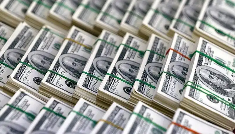 Dolar İçin Hızla Yükseliş Uyarısı: Ekonomik Belirsizlikler ve Etkileri
