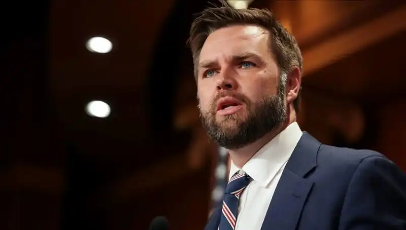 JD Vance Kimdir? Zelenski ile Gündeme Gelen Hayatı ve Kariyeri