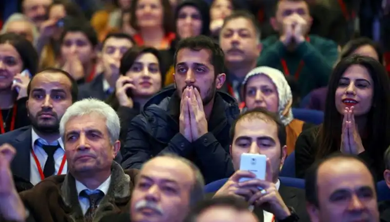 2025 Yılında 15 Bin Sözleşmeli Öğretmen Alımı: Sınav Tarihleri Açıklandı