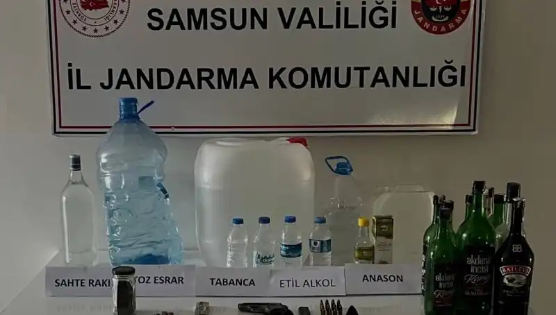 Samsun'da Sahte İçki Operasyonunda Litrelerce Alkollü İçecek Ele Geçirildi