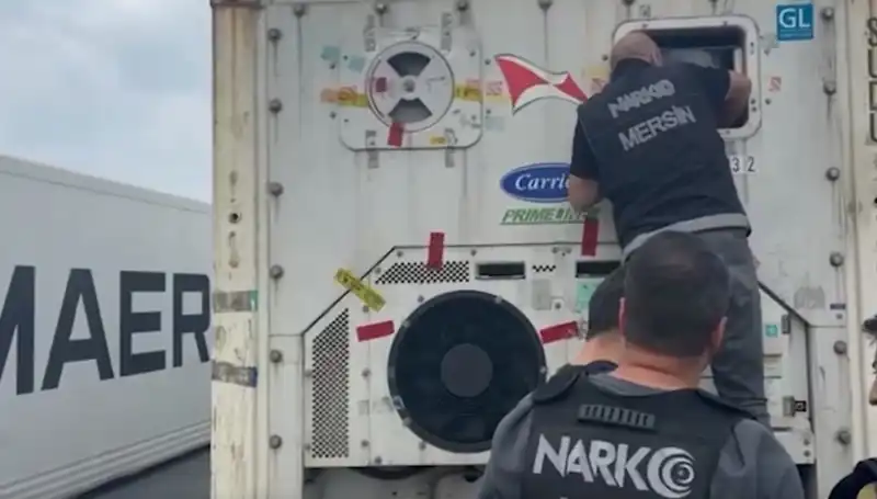 Mersin’de Uyuşturucu Operasyonu: Zehir Tacirlerine Büyük Darbe Vuruldu