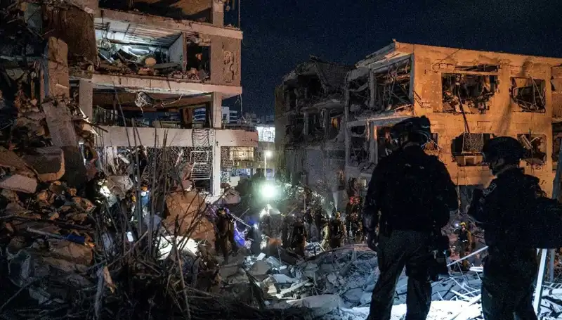 İran'ın İsrail'de Vurduğu 22 Bina Acil Yıkım İle Karşı Karşıya