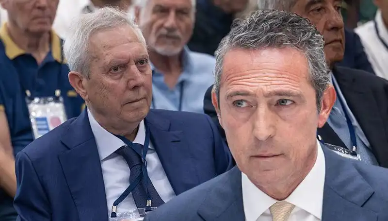 Fenerbahçe Divan Kurulu’nda Aziz Yıldırım’ın Gelişen Adaylık Gerginliği