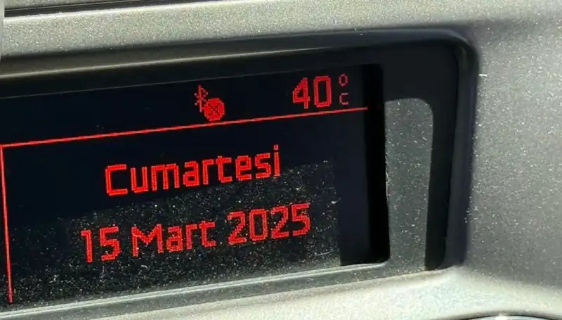 Adana’da Fırtına Gibi Geçen Sıcaklar: Termometreler 40 Dereceyi Aştı!