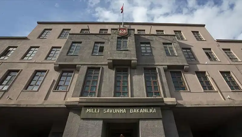 Yunan Askerlerinin Skandal Davranışları: TSK Yanıt Verdi