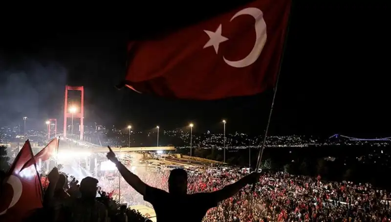 Unutulmaz Bir Gece: Külliye'de "En Uzun Gece" Temsil Edilecek